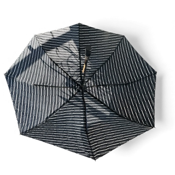 Coach Umbrella - Picture 4 of 7